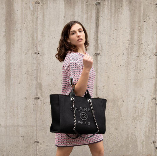 CHANEL HANDBAG
